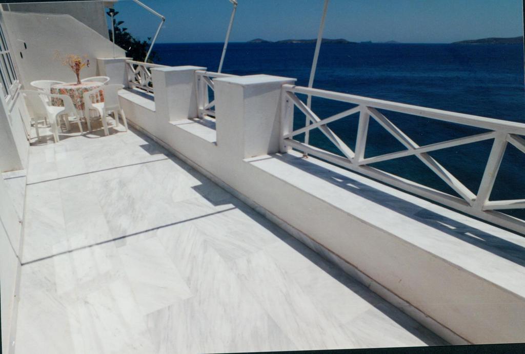 Sea Colours Rooms & Apartments Ermoupoli Ruang foto