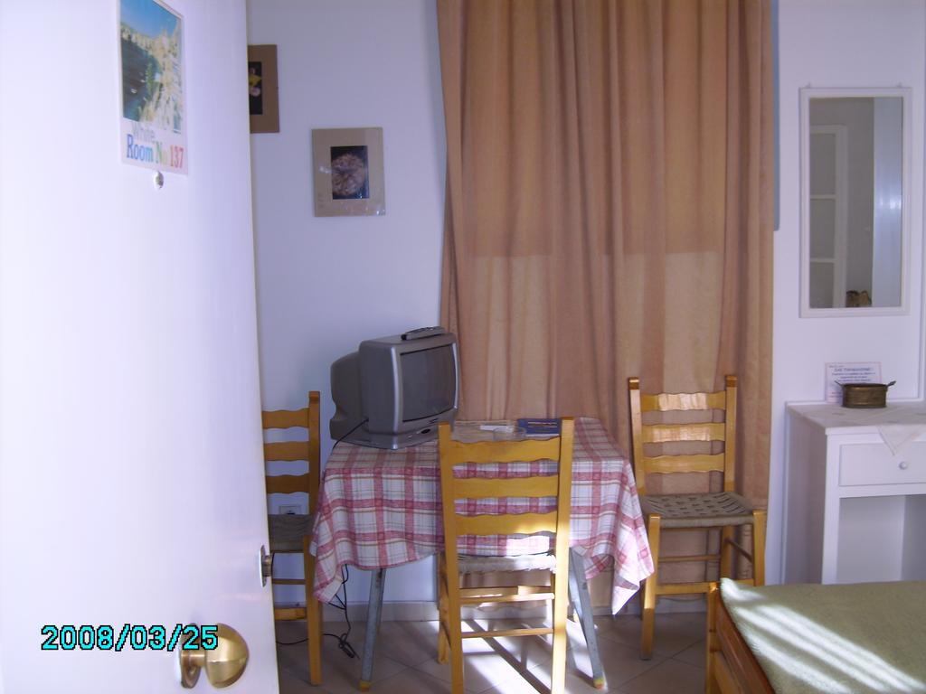 Sea Colours Rooms & Apartments Ermoupoli Ruang foto
